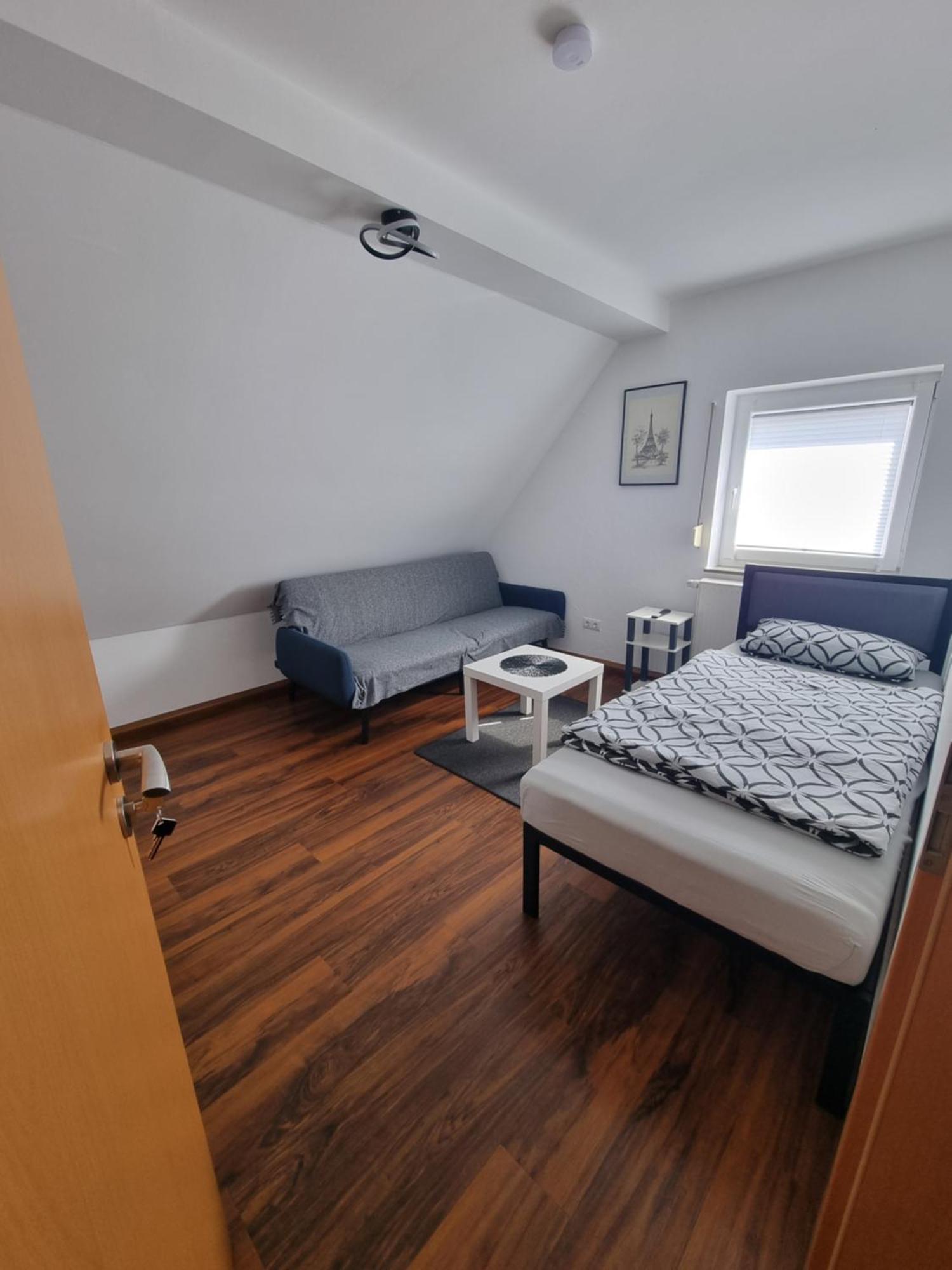1-2 Personen Zimmer In Kassel Ngoại thất bức ảnh